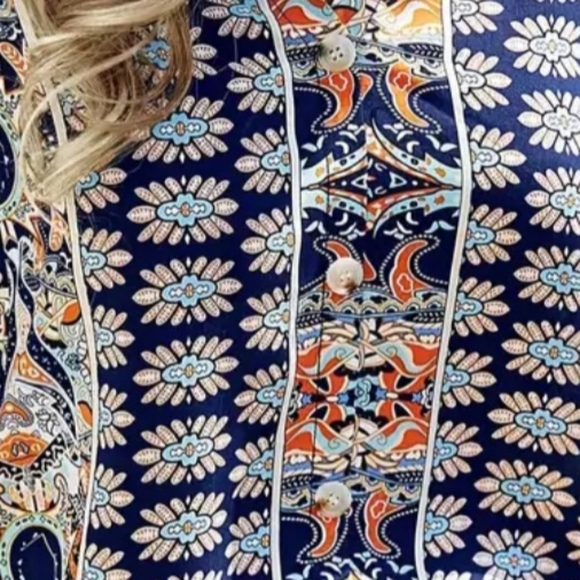 🆕️ Print Batwing Sleeve Blouse - Picture 4 of 7